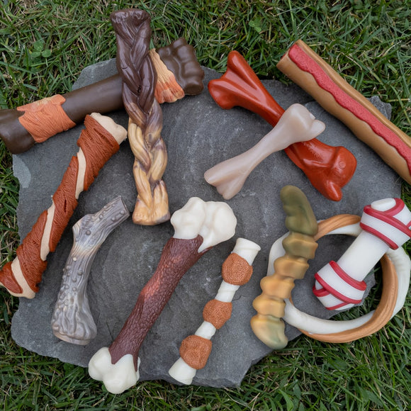 Nylabone Power Chew Gator Tail Alternative – Hard Alligator Tail Chew, Chicken Scented, Durable Design