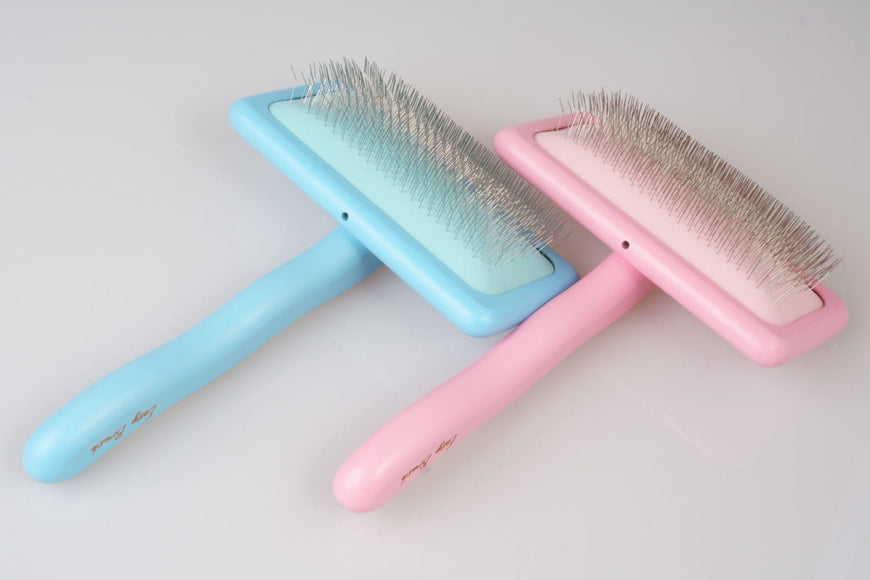 Easy Brush Large Slicker Brush – Wide Paddle, Two Colors, Gentle Detangling Design