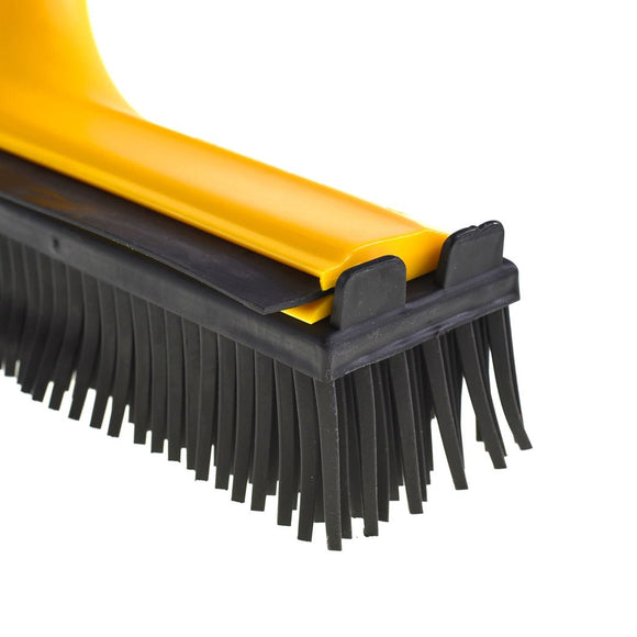 V7 Rubber Grooming Broom – Telescopic Pole, Innovative Red Design, Efficient Hair Removal