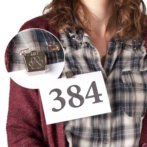 Show Tech Number Pendant Clip – Secure Lightweight Holder with Easy-Attach Design