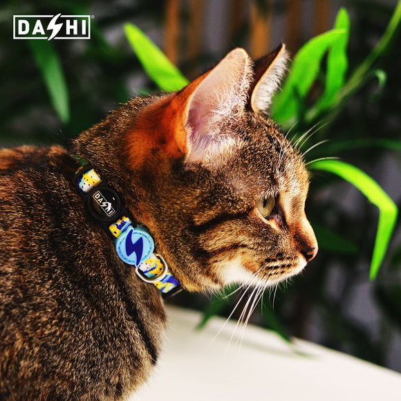 Dashi Nebula Cat Collar – Blue and Yellow Abstract Pattern, Adjustable and Lightweight