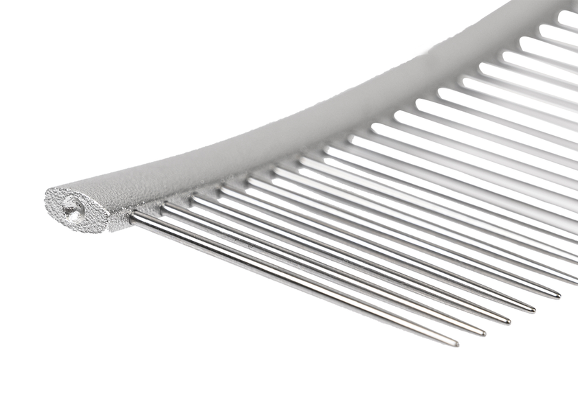 Show Tech Featherlight Curved Comb 25cm – Ultra-Lightweight, Ergonomic Design for Flawless Coat Finishing