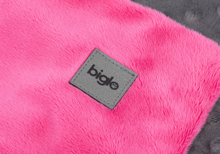 Biglo Minky Blanket Pink – Soft Fleece Blanket, Small Size, Cozy and Lightweight