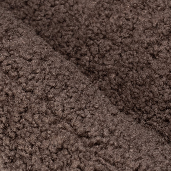 Biglo Fizzy Chocolate Lamb Bed – Plush Large Sofa-Style Pet Lounger, Soft Fleece Comfort