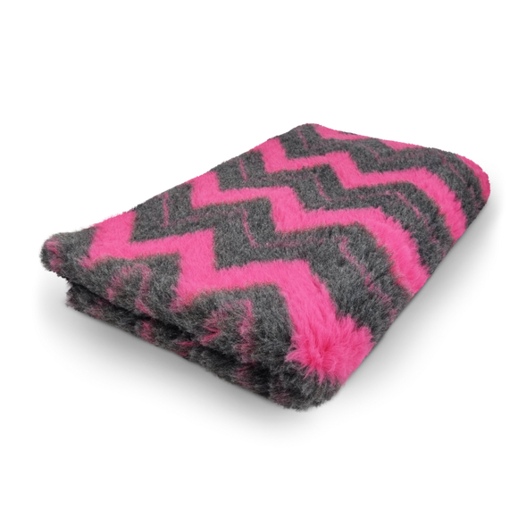 Dry Bed Type A+ Anthracite with Pink Zigzags – Soft Washable Mat, 100x75 cm, Durable Comfort