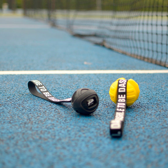 Dashi Black Rubber Ball 7cm – Durable Tug Toy with Reinforced Tape Handle