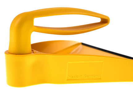 V7 Ypsilon Dustpan – Red, Ergonomic Design for Effortless Hair and Dirt Collection