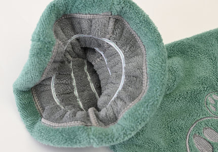 Show Tech Dry Dude Desert Sage Quick-Dry Microfiber Bathrobe Towel, Green, M/L Size