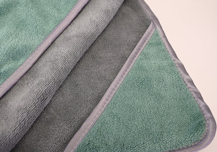 Show Tech Dry Dude Desert Sage Quick-Dry Microfiber Bathrobe Towel, Green, M/L Size