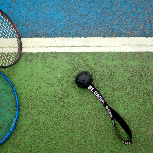 Dashi Black Rubber Ball 7cm – Durable Tug Toy with Reinforced Tape Handle