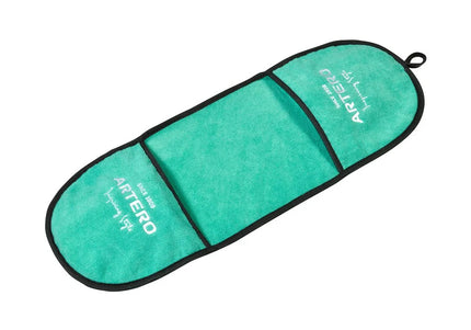 Artero Zumba Microfiber Towel with Pockets, 64 × 23 cm