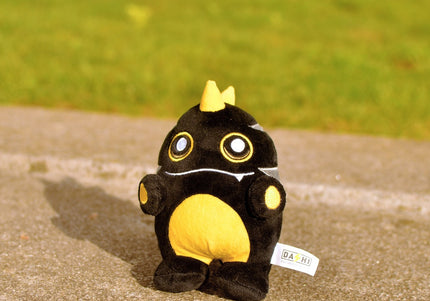 Dashi Nero Plush Toy 16cm – Soft Squeaky Black Creature, Durable and Engaging