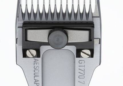 Aesculap Favorita II CL Clipper Blade – Precision 7mm Stainless Steel Cutting Edge