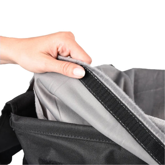 Flamingo Ula Car Seat – Compact Travel Carrier, Secure Design, Holds Up to 5kg