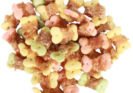 Flamingo Hapki Chicken Biscuits Wrap 85g – Colorful Crunchy Biscuits with Real Chicken Coating