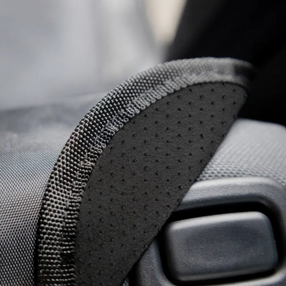 Flamingo MacBlack Waterproof Car Mat 130x109cm – Durable Protective Vehicle Cover