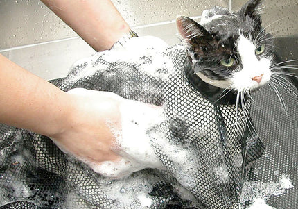 Show Tech Cat Bath Net Bag – Secure Mesh Design, 35x50cm, Easy Grooming Access