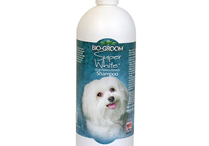 Bio-Groom Super White Shampoo – Brightening Formula, Enhances White Coats, 946ml Bottle