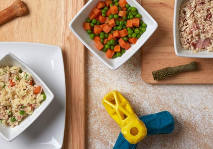 Nuzzle Puzzle Jack 13cm – Bouncing Floating Squeaker Treat Toy, Engaging Play Design