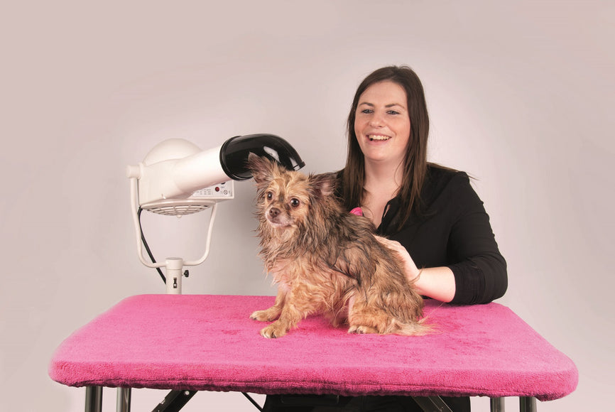 Show Tech+ Toga Microfiber Grooming Table Towel 110x60cm – Soft, Quick-Drying, Pink