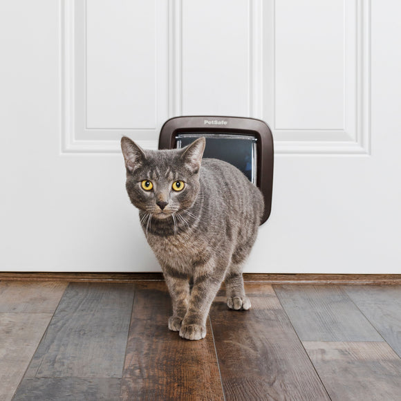 PetSafe Manual-Locking Cat Flap – White Door with Built-in Tunnel and Secure Locking Mechanism
