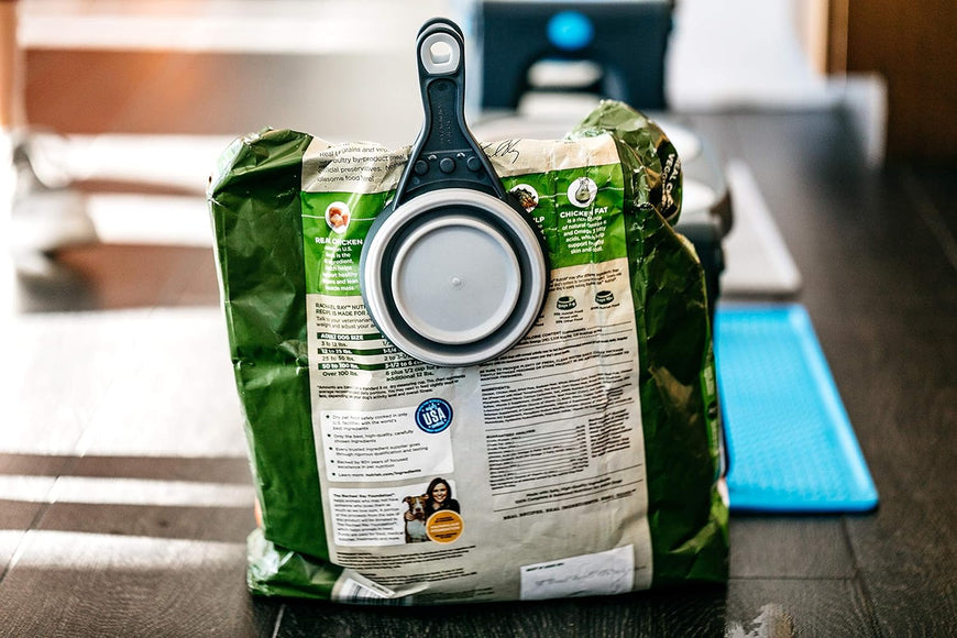 Dexas Collapsible KlipScoop 3in1 Large 473ml – Foldable Food Scoop with Bag Clip, Purple