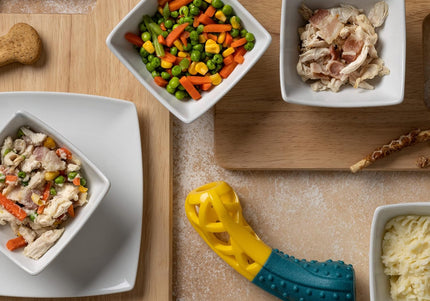 Nuzzle Puzzle Bone 19cm – Bouncing Floating Treat Toy with Squeaker, Durable Design