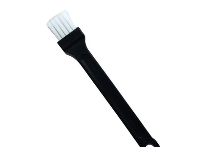 Heiniger Nylon Cleaning Brush – Durable Tool for Clippers, Blades and Scissors Maintenance