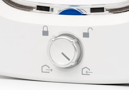 PetSafe Big Cat Flap – Large Pet Door with Secure Lock, Supports Up to 11kg