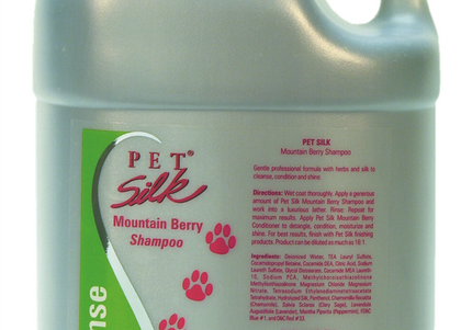 Pet Silk Mountain Berry Shampoo – Concentrated 1:16 Formula, Ripe Berry Scent, 3.8L