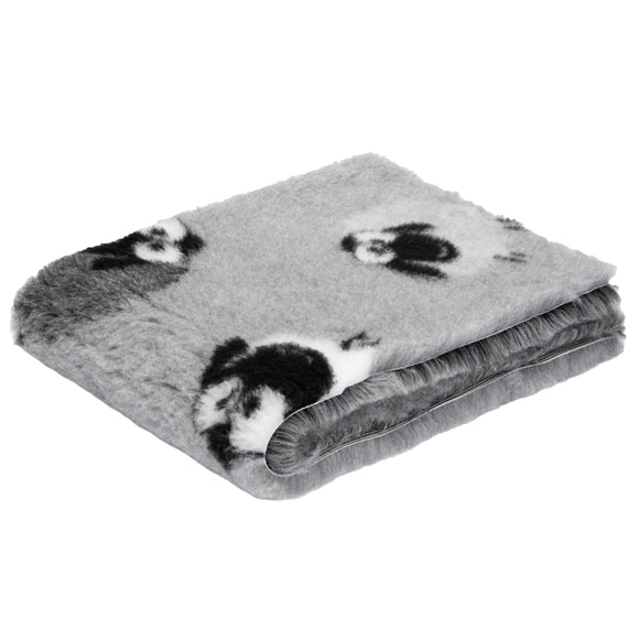 Blovi DryBed A+ Anti-Slip Grooming Bed – Gray Sheep Pattern, 200x150cm, Premium Comfort