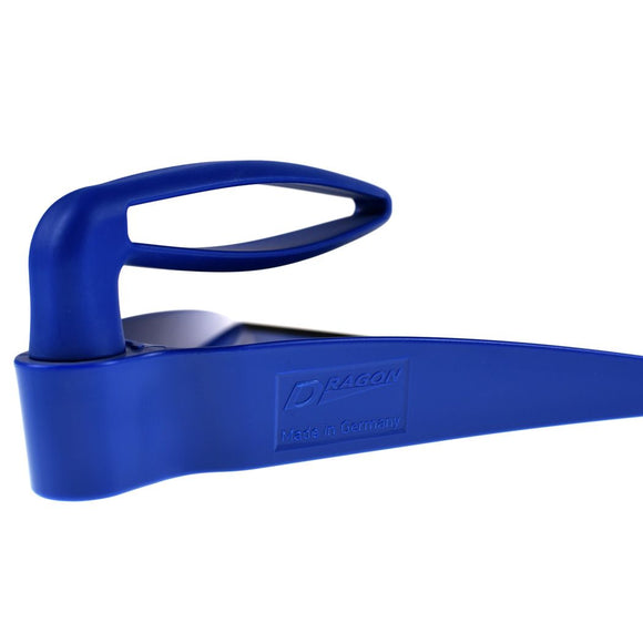 V7 Ypsilon Dustpan – Red, Ergonomic Design for Effortless Hair and Dirt Collection