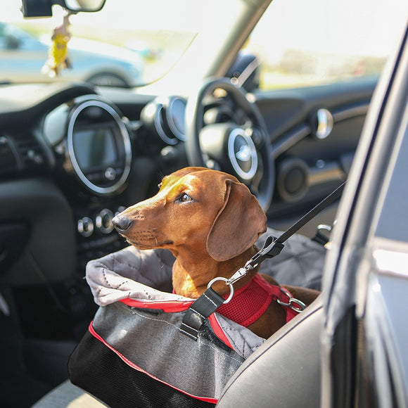 KONG Travel Secure Booster Seat – Elevated Car Seat, 40x30x20cm, Holds Up to 12kg