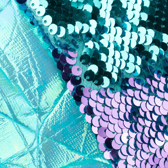 KONG Play Spaces SeaQuins Cat Tunnel – Mermaid Tail Design, Sequined, Rustling Interactive Toy