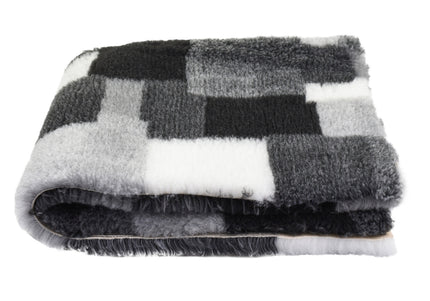 DryBed A+ Anti-Slip Grooming Bed – Gray Checkered Patchwork, 150x150cm, Durable Comfort