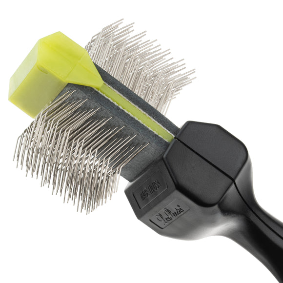 Les Poochs Green Medium Pro Brush 4.5cm – Original Flexible Grooming Brush, Medium Soft Bristles