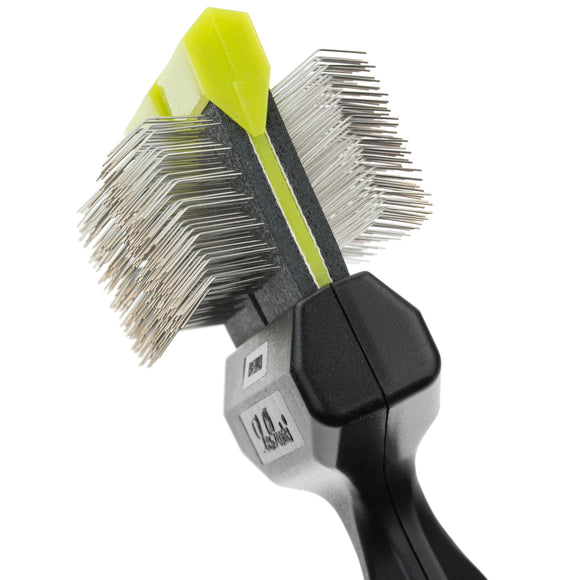 Les Poochs Green Medium Pro Brush 9cm – Original Flexible Grooming Brush, Medium Soft Bristles