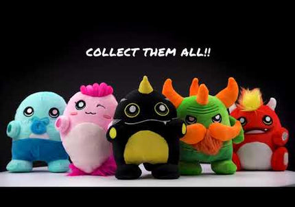 Dashi Nero Plush Toy 16cm – Soft Squeaky Black Creature, Durable and Engaging