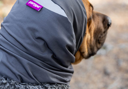 Huppu Pomppa Graphite Scarf – Soft Gray Fleece Neck Warmer, XS Size, Lightweight Comfort