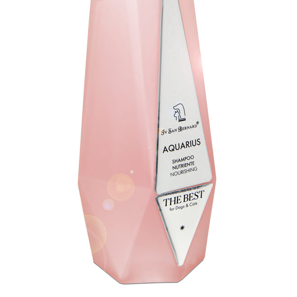 Iv San Bernard The Best Aquarius Nourishing Dog and Cat Shampoo - 550 ml