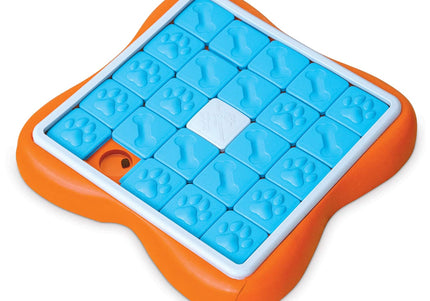 Nina Ottosson Dog Challenge Slider Level 3 – Interactive Smart Puzzle Toy, Advanced Mental Stimulation