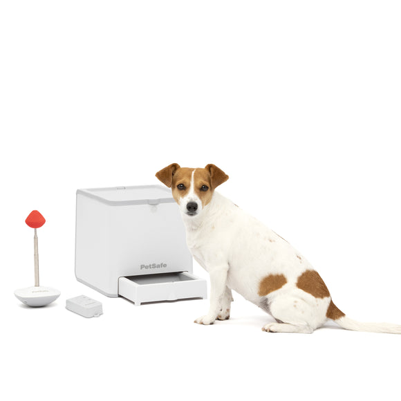 PetSafe Teach & Treat Remote Reward Trainer – Automatic Treat Dispenser, Interactive Training Tool