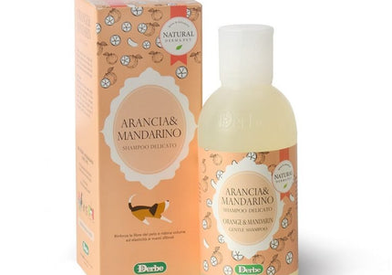 Orange and mandarin shampoo for dogs with brittle coats
