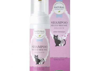Mousse cat shampoo for sensitive skin with calendula and mallow